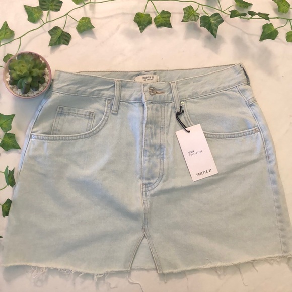 Forever 21 Dresses & Skirts - Girl Boss Host pick!✨ Forever 21 Denim skirt